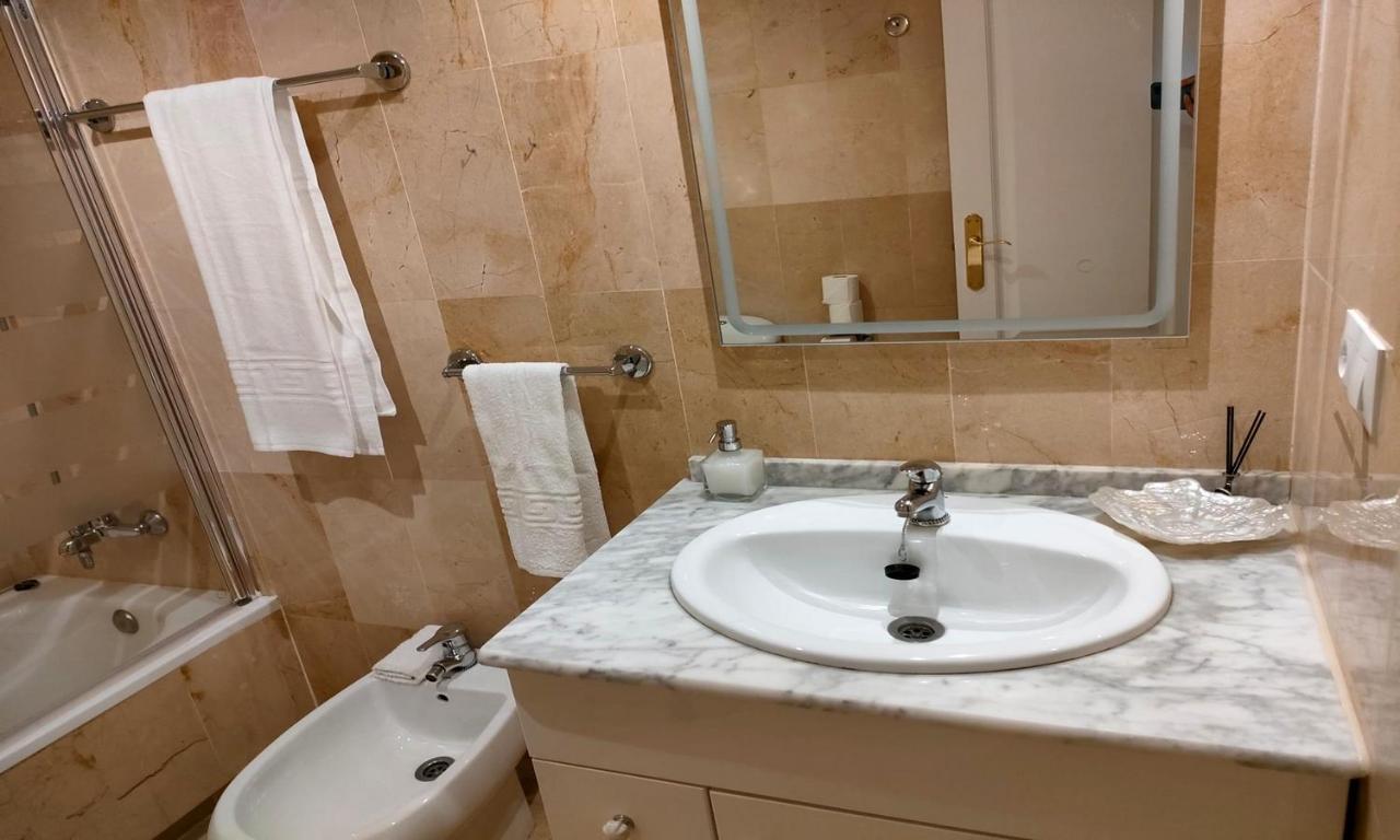 Apartamento En Marbella Junto A Campos De Golf Luaran gambar